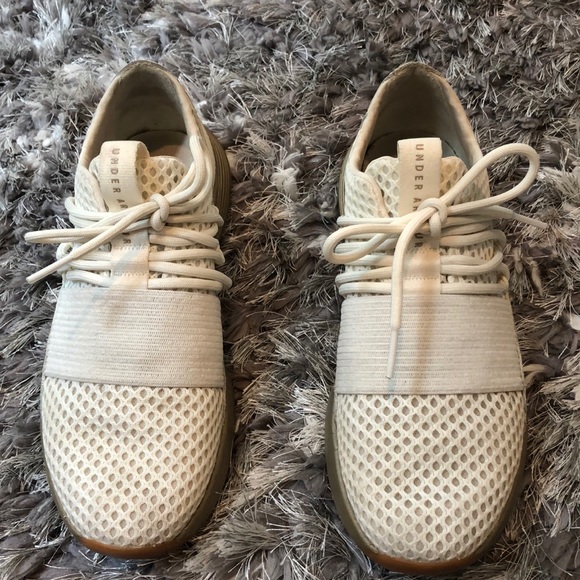 Shoes - Picture 2 of 3